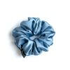 Plavi scrunchie