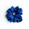 Royal plavi scrunchie