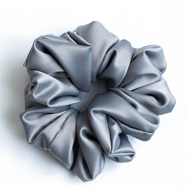 Veliki sivi scrunchie